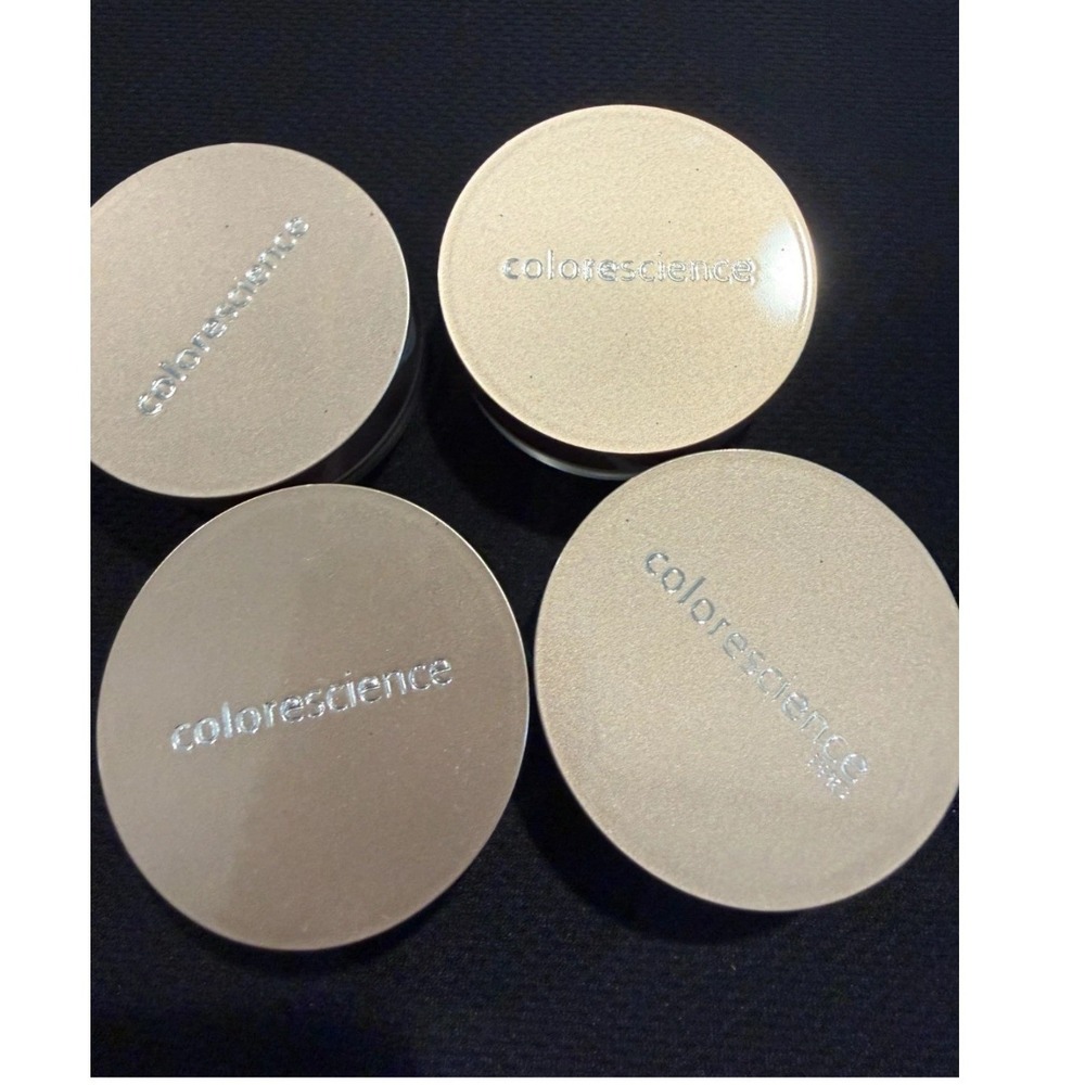 4 Colorescience Loose Mineral Foundation Sunscreen SPF20 Pass The Butter Travel